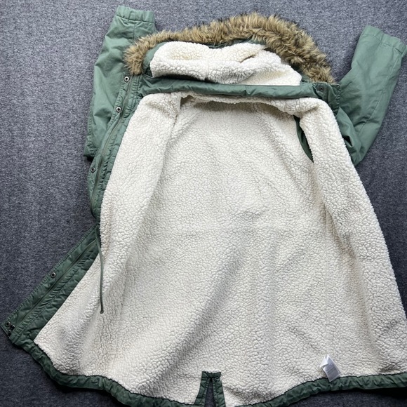 Gap Parka Womens Medium Olive Green Sherpa Faux Fur Hooded Jacket 704423-01 - Picture 10 of 16